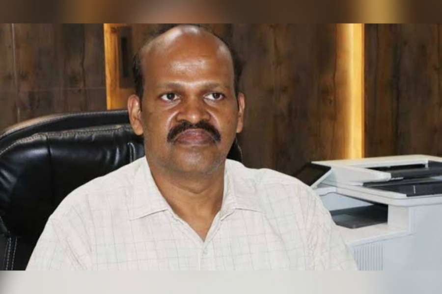 Corona confirms to Cuddalore District Collector